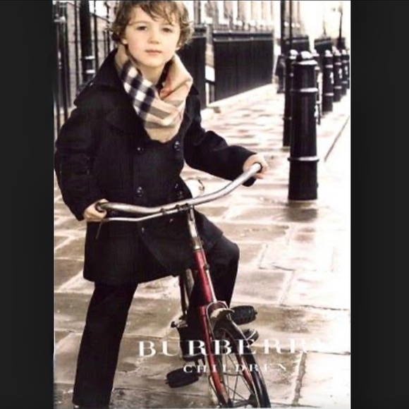 Burberry Kids Check Double Layer Cashmere Snood With Snap Button Closure - Picture 2 of 10